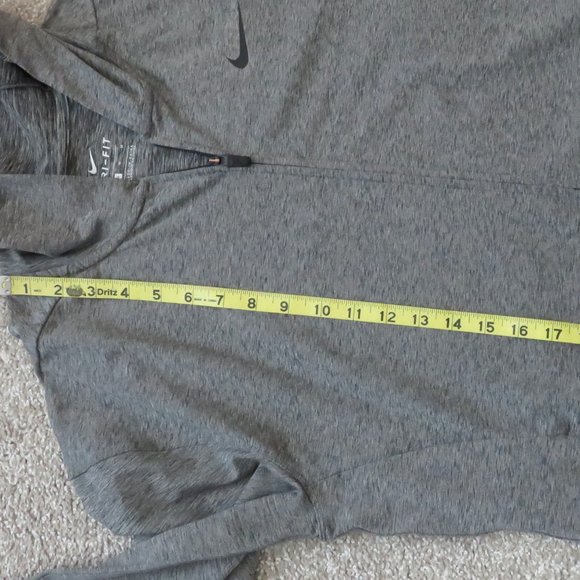 NWOT Men's Nike Dri-Fit Gray Zip Jacket w/ Hood - Medium - Picture 6 of 9